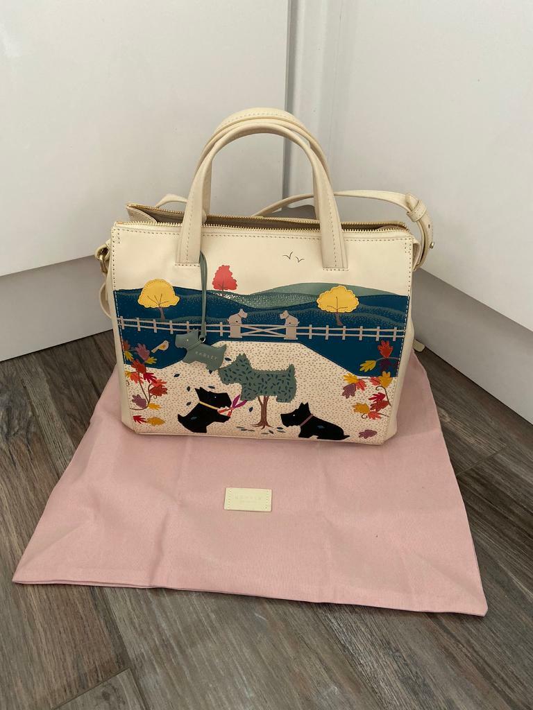 radley dog of the manor purse